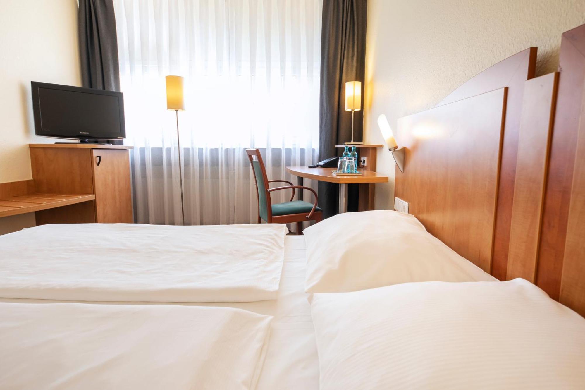 Achat Hotel Braunschweig Buitenkant foto