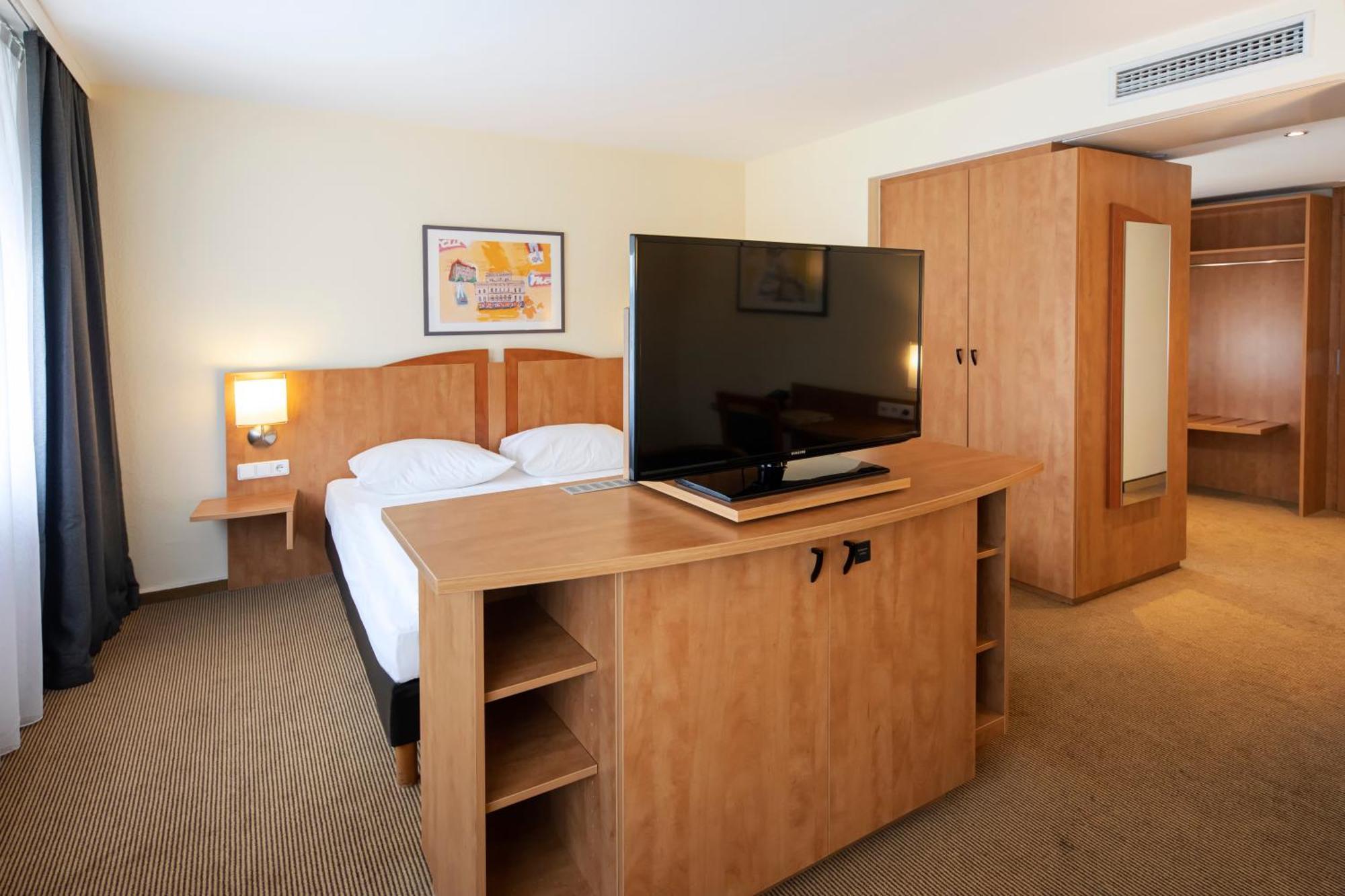 Achat Hotel Braunschweig Buitenkant foto